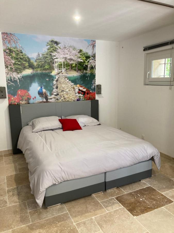 Le Studio D Aurelie Avec Spa Ete En Pleine Campagne Et Proche De Toute Commodite Roquemaure  Esterno foto