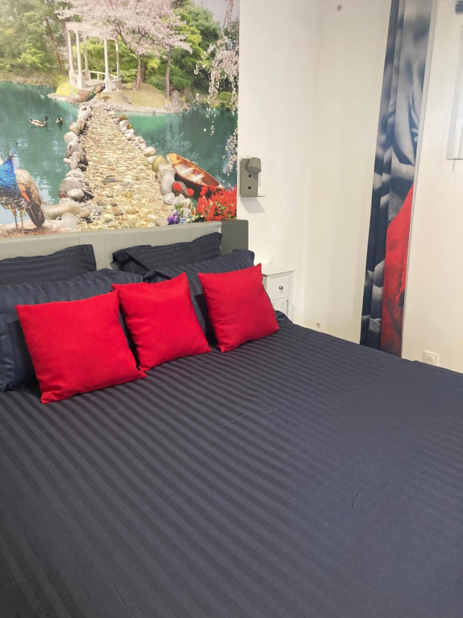 Le Studio D Aurelie Avec Spa Ete En Pleine Campagne Et Proche De Toute Commodite Roquemaure  Esterno foto