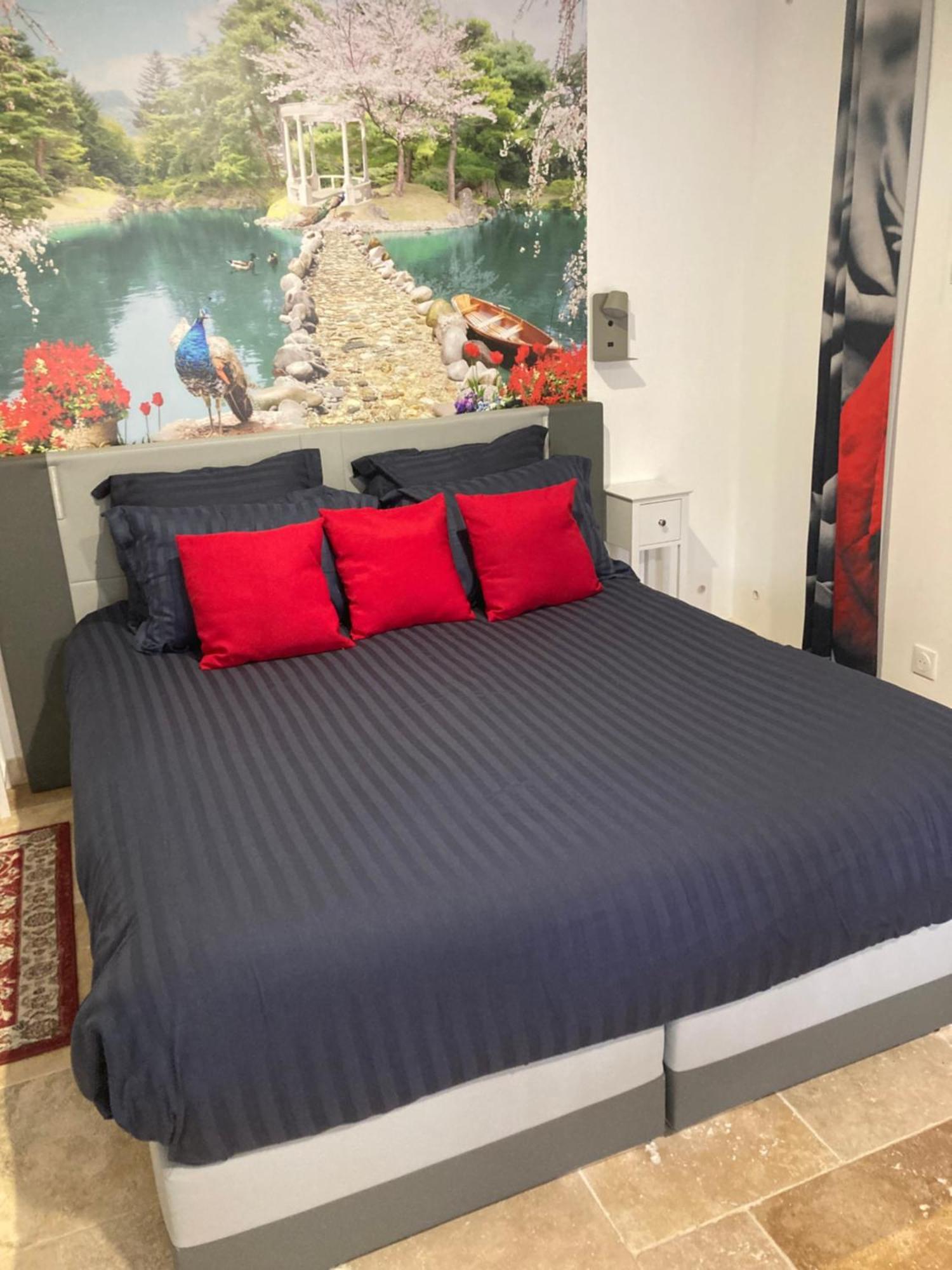 Le Studio D Aurelie Avec Spa Ete En Pleine Campagne Et Proche De Toute Commodite Roquemaure  Esterno foto